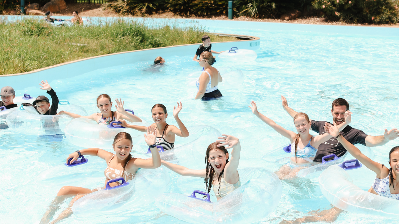group in Dino Lagoon